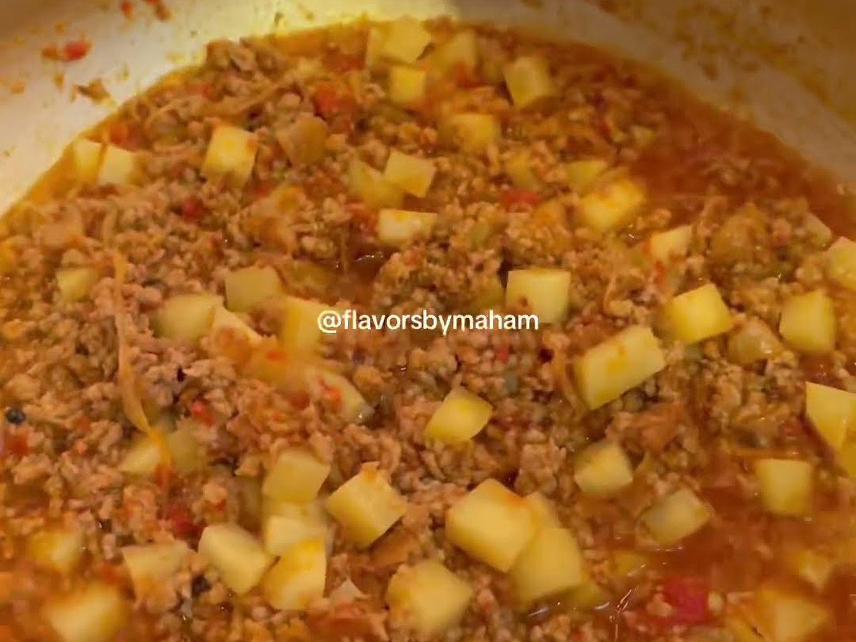 Aloo Qeema with Shimla Mirch