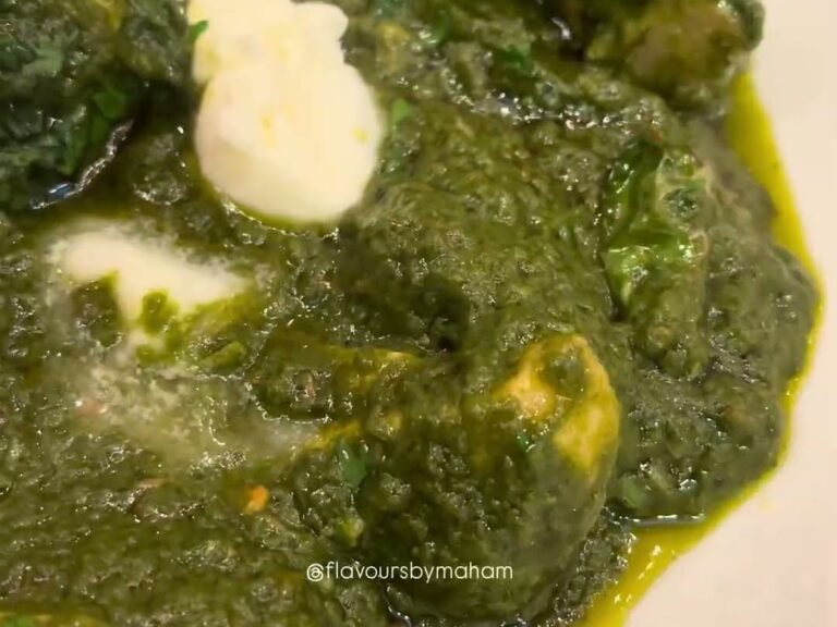 Palak Chicken (Spinach Chicken Curry)